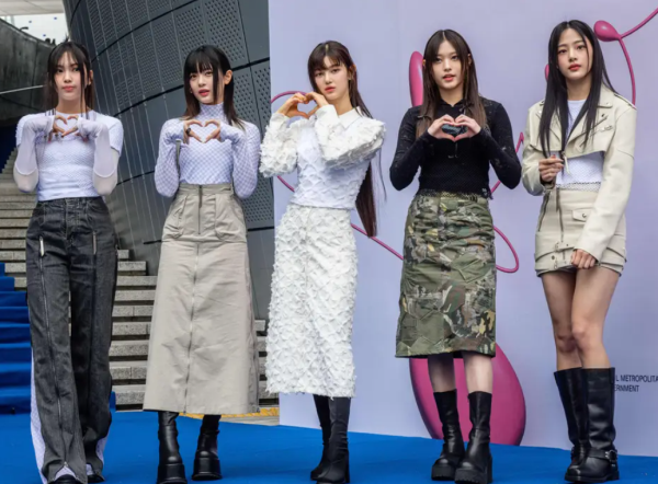 Gặp gỡ NewJeans, nhóm nhạc nữ K-pop đã phá kỷ lục Guinness thế giới, giành được các hợp đồng thương hiệu xa xỉ, viral rộng rãi  trên TikTok - tất cả chỉ trong vòng chưa đầy một năm